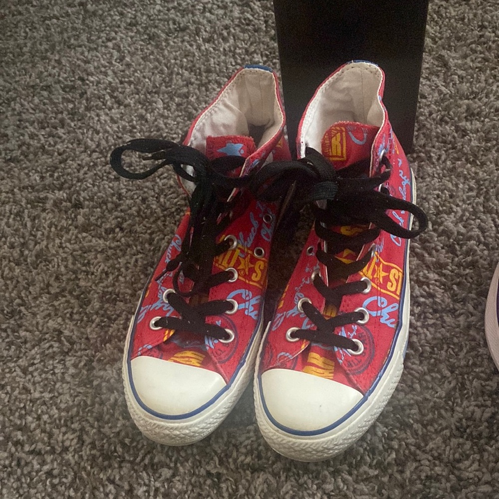 Red, blue and yellow chuck taylor all stars size 7 women’s